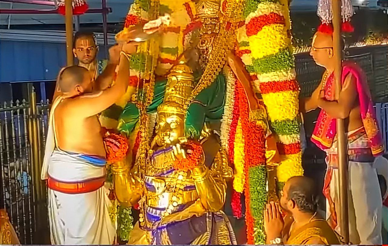 Tiruppati Laddu: Balaji tirupati nath