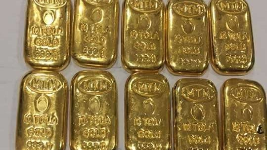 Gold smuggling of 800gm gold in buxar