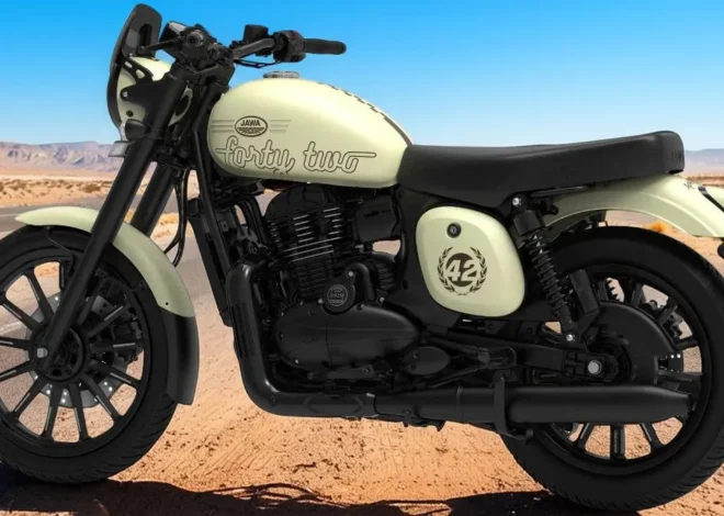 Jawa 42 Ivory White price in India