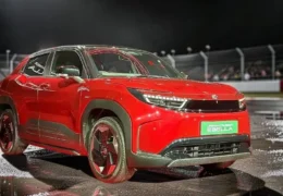543 KM रेंज और दमदार फीचर्स के साथ Toyota Urban Cruiser Ebella भारत में लॉन्च, जानें कीमत और खासियत
