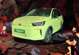 Tata Tiago EV Facelift 2026 Launch: 6 एयरबैग, 40 मिनट फास्ट चार्जिंग, कीमत सिर्फ ₹6.99 लाख से